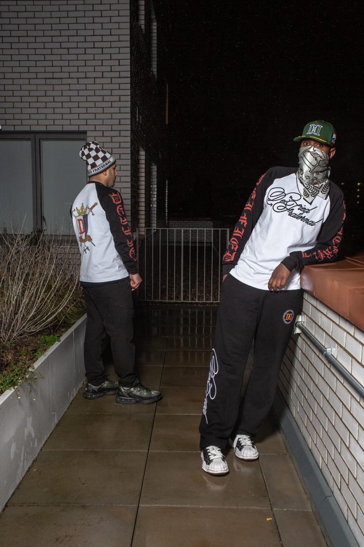 Cursive Logo Raglan Essentials